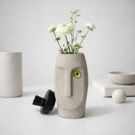 observer-handmade-face-vase-decocorn
